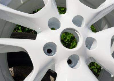 gloss white powder coated wheel